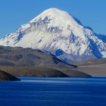 Lake Chungara with Nevado Sajama, with 6542 meters sea-level the highest peak of Bolivia